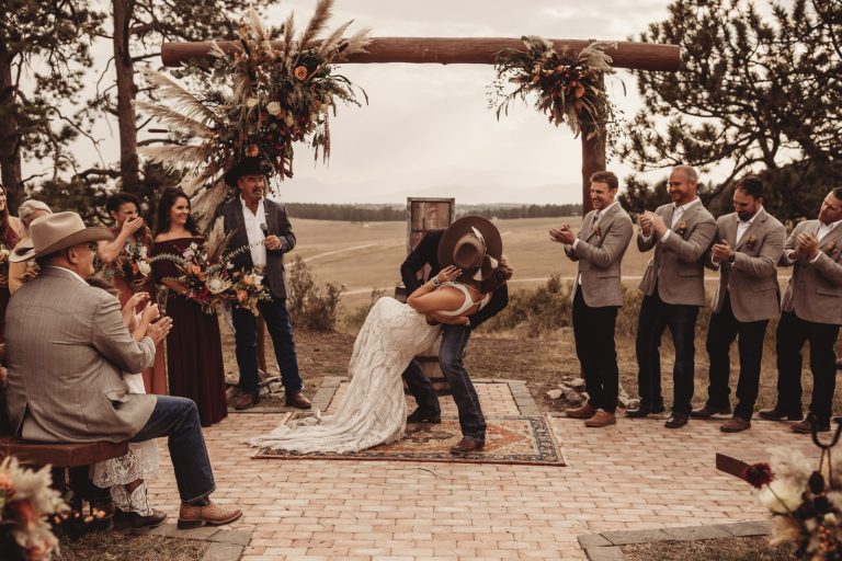 Enchanting Rustic Wedding Ideas for a Laid-Back Celebration